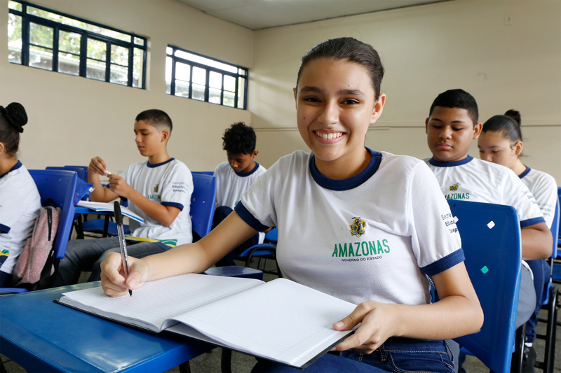 Governo do Amazonas investe em tecnologia no Passe Livre Estudantil 2024