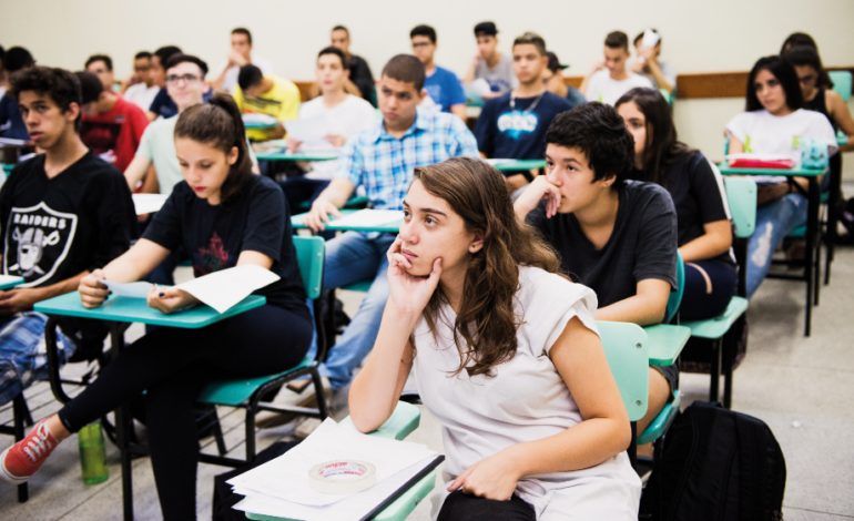 Ministério da Educação divulga calendário de pagamento da bolsa para alunos do Ensino Médio