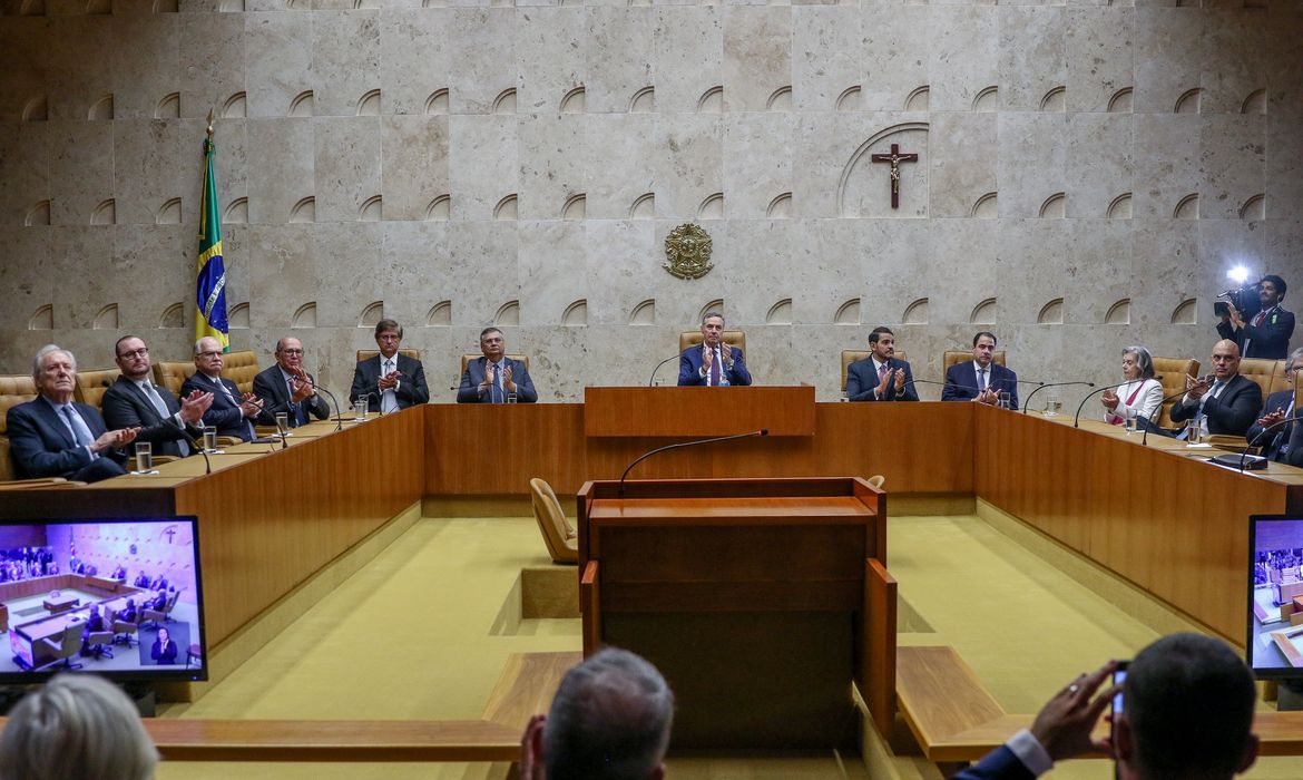 STF forma maioria para permitir símbolos religiosos em órgãos públicos