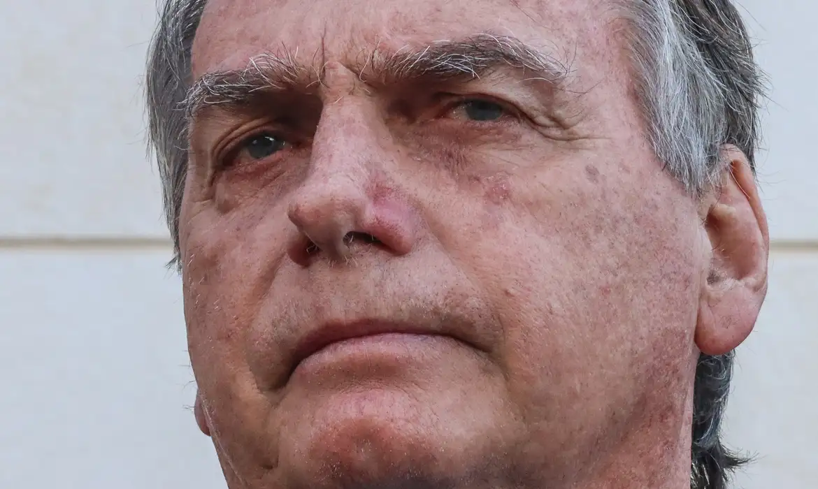 Bolsonaro atuou de forma “direta e efetiva” para tentar golpe, diz PF